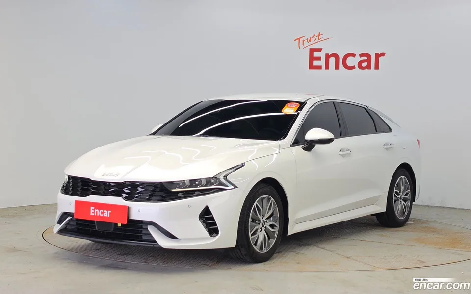 Kia K5 Hybrid 2022 — photo 1, buy with delivery to Moscow