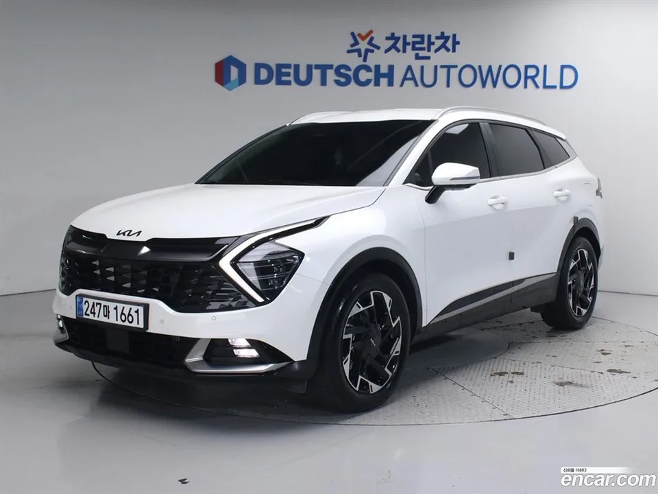 Kia Sportage 1.6 4WD 2023 — photo 1, buy with delivery to Moscow
