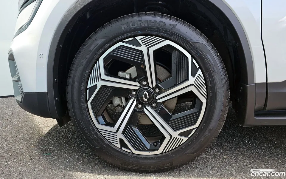 Renault Samsung QM6 2.0 LPe RE 2WD 2023 — thumbnail 2