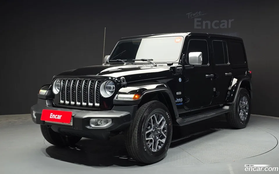 Jeep Wrangler 2.0 4 4xe 2022 — photo 1, buy with delivery to Moscow
