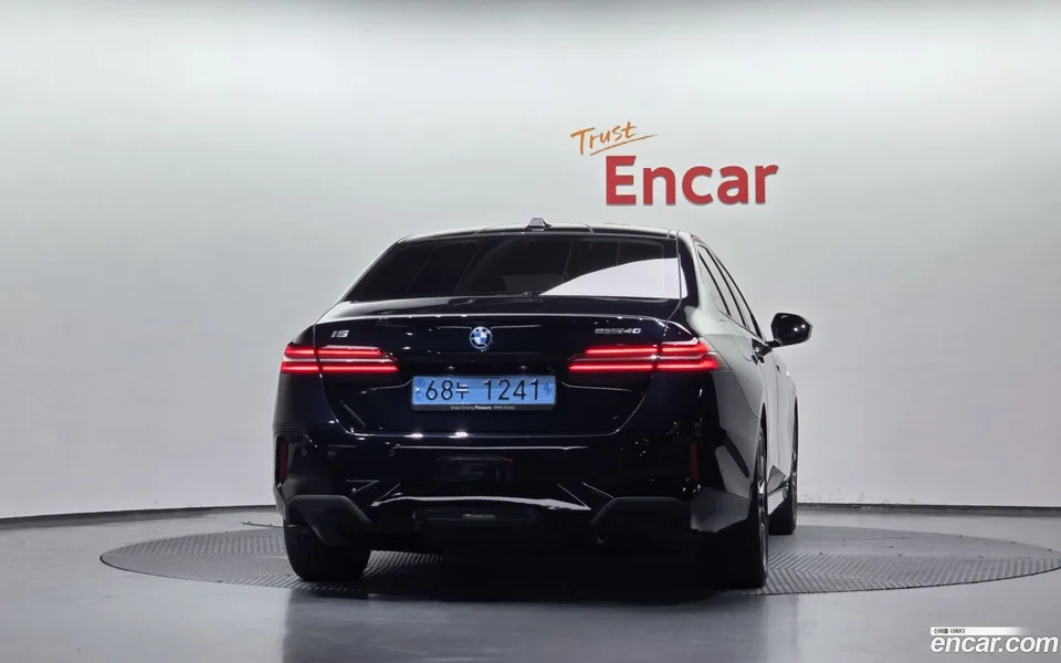 BMW i5 eDrive 40 M 2024 — thumbnail 4