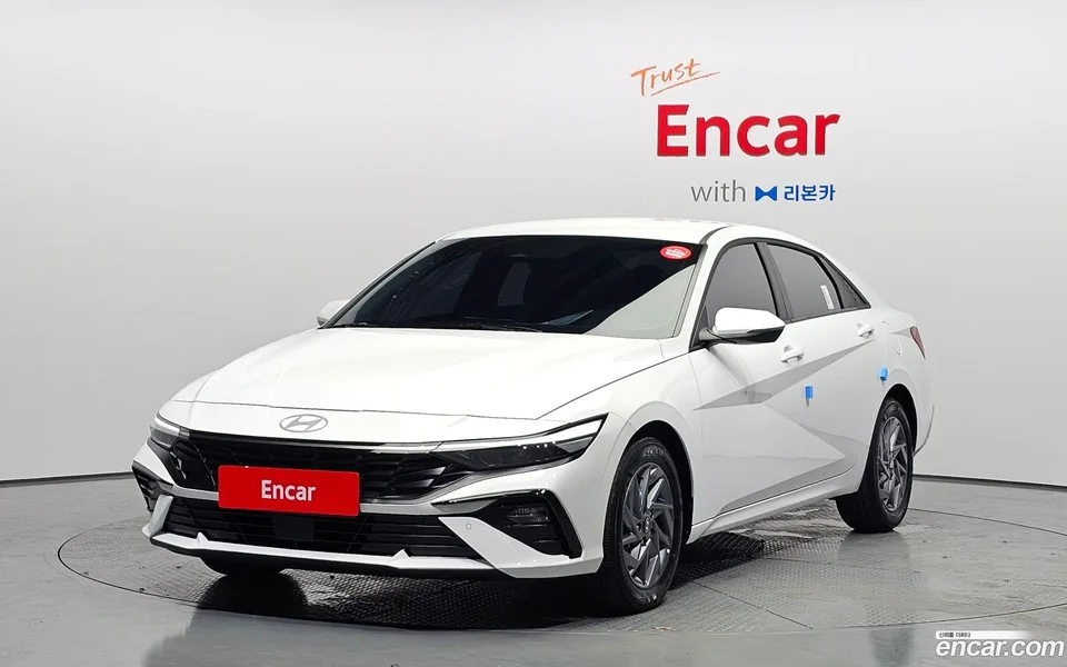 Hyundai Avante CN7 Hybrid 2025 — photo 1, buy with delivery to Moscow