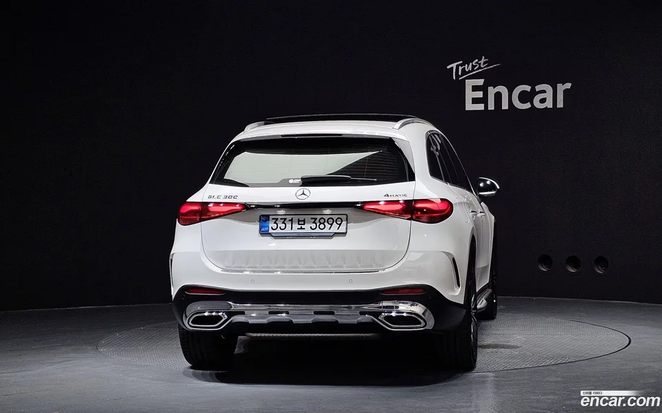 Mercedes-Benz GLC-Class GLC300 4MATIC AMG Line 2026 — thumbnail 4