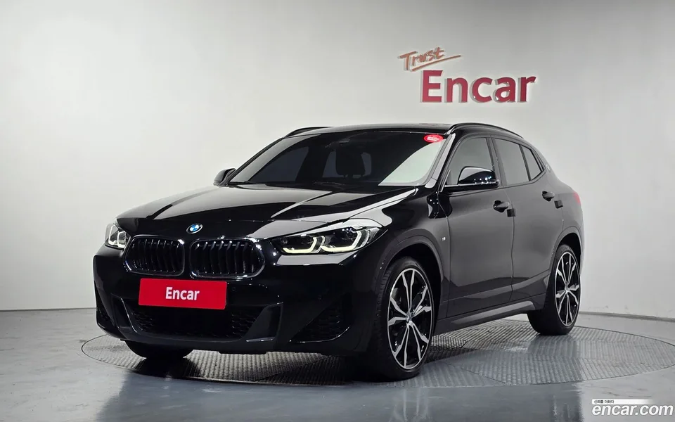 BMW X2 xDrive20i M 2022 — фото 1, купить с доставкой в Москву
