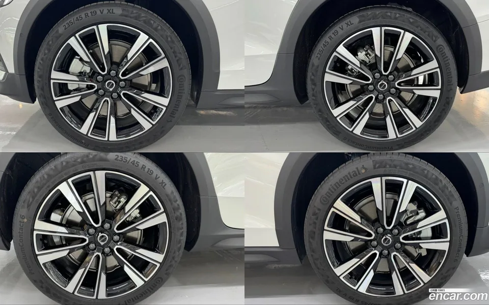 Volvo V60 Cross Country B5 AWD 2025 — thumbnail 2