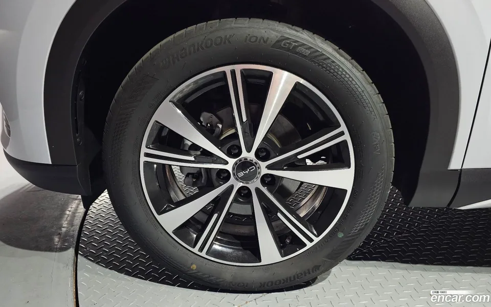 BYD Atto 3 2025 — thumbnail 2