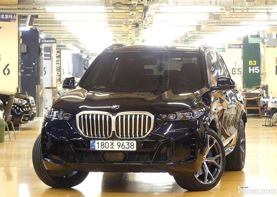 BMW X5 xDrive 40i M 2025 — миниатюра 3