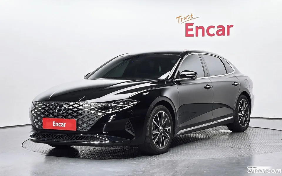 Hyundai Grandeur IG 2.5 2022 — photo 1, buy with delivery to Moscow