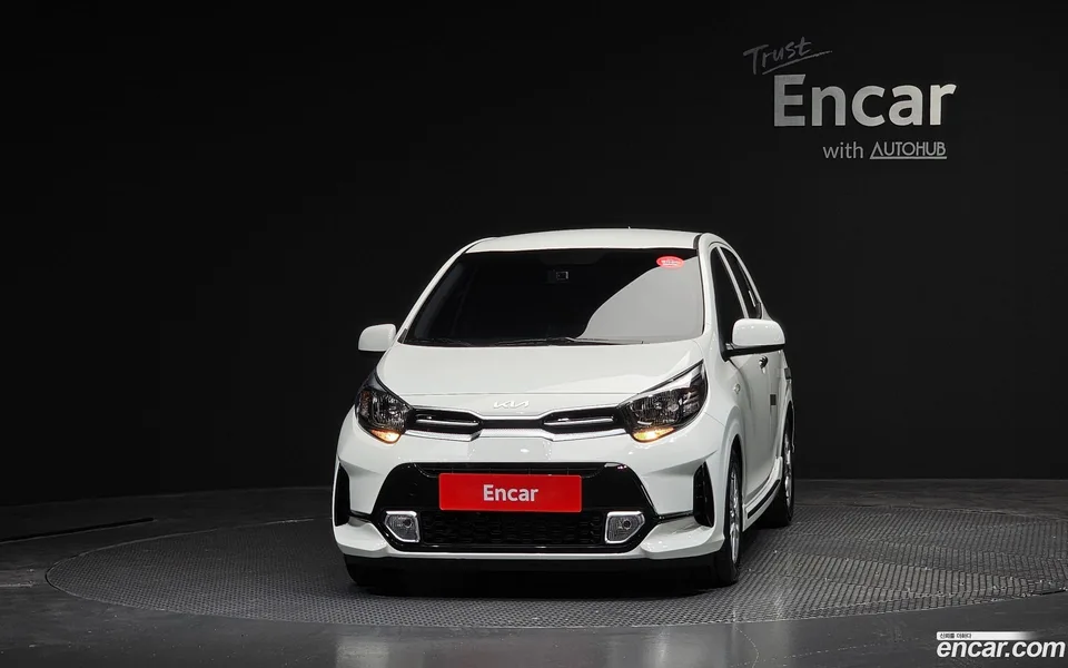 Kia Morning Urban 2023 — thumbnail 3