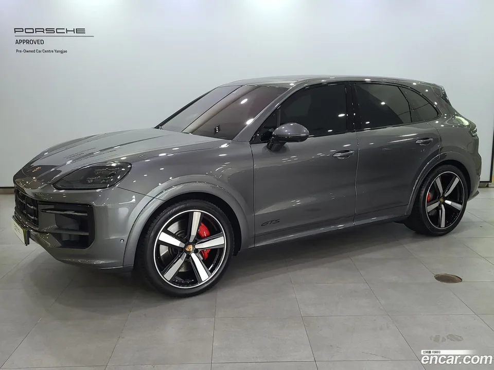 Porsche Cayenne 4.0 GTS 2025 — photo 1, buy with delivery to Moscow