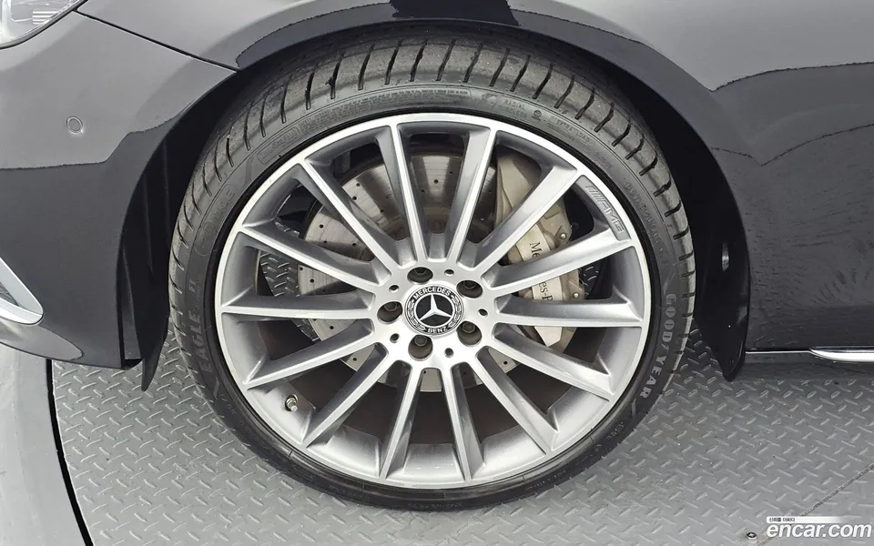 Mercedes-Benz E-Class E450 4MATIC 2023 — thumbnail 2