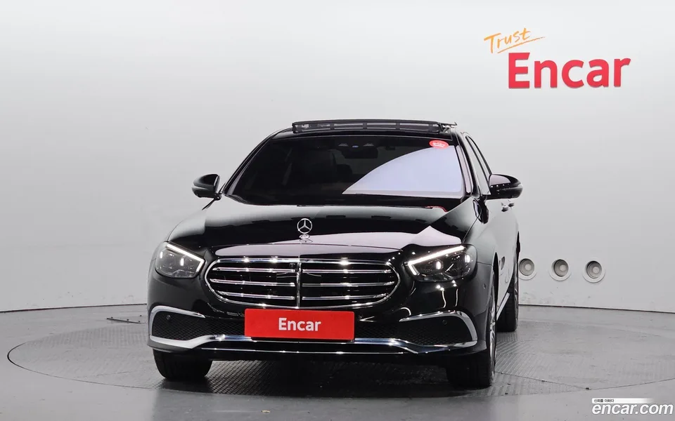 Mercedes-Benz E-Class E450 4MATIC 2023 — thumbnail 3