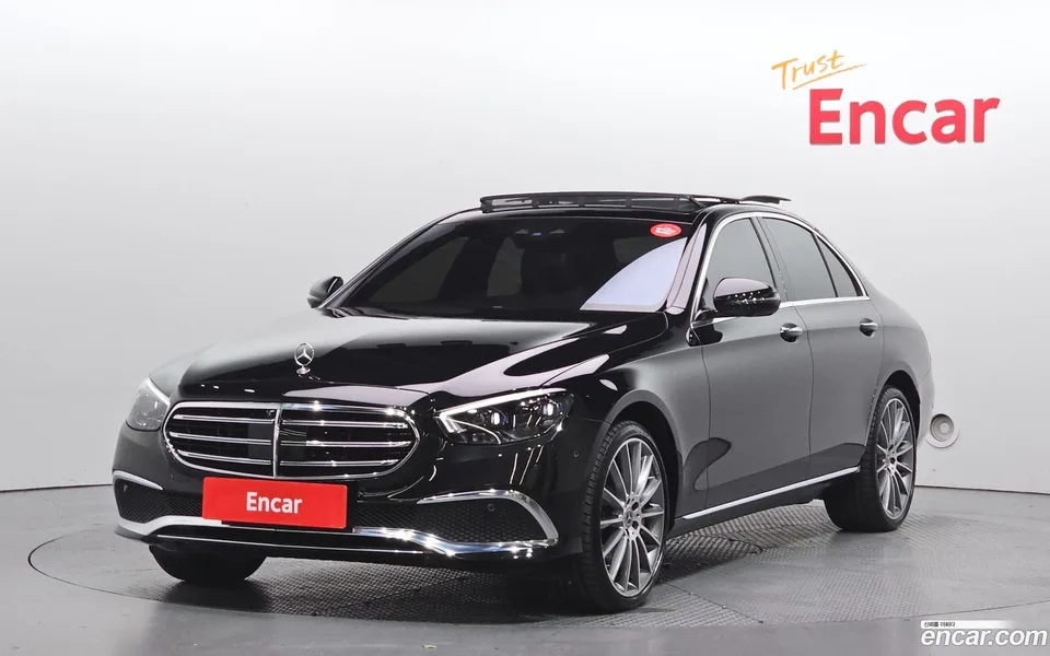 Mercedes-Benz E-Class E450 4MATIC 2023 — photo 1, buy with delivery to Moscow
