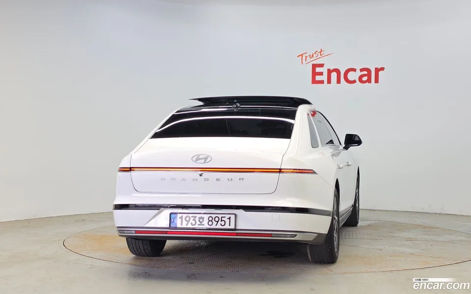 Hyundai Grandeur 2.5 2WD 2023 — thumbnail 4