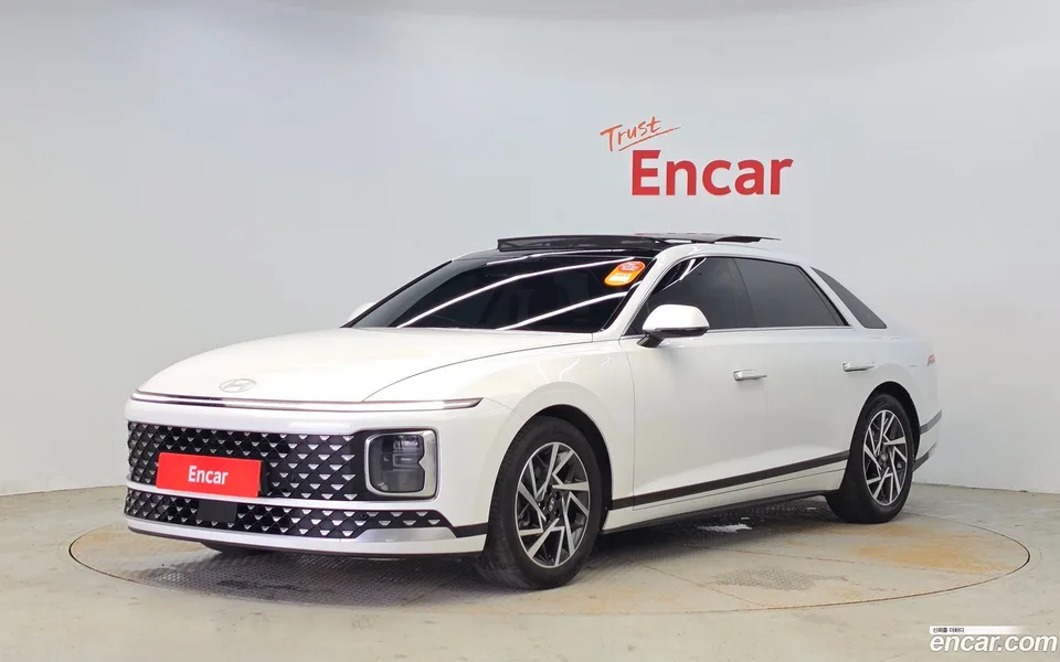 Hyundai Grandeur 2.5 2WD 2023 — photo 1, buy with delivery to Moscow
