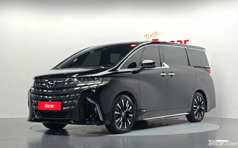 Toyota Alphard 2.5 HEV AWD 2025 — photo 1, buy with delivery to Moscow