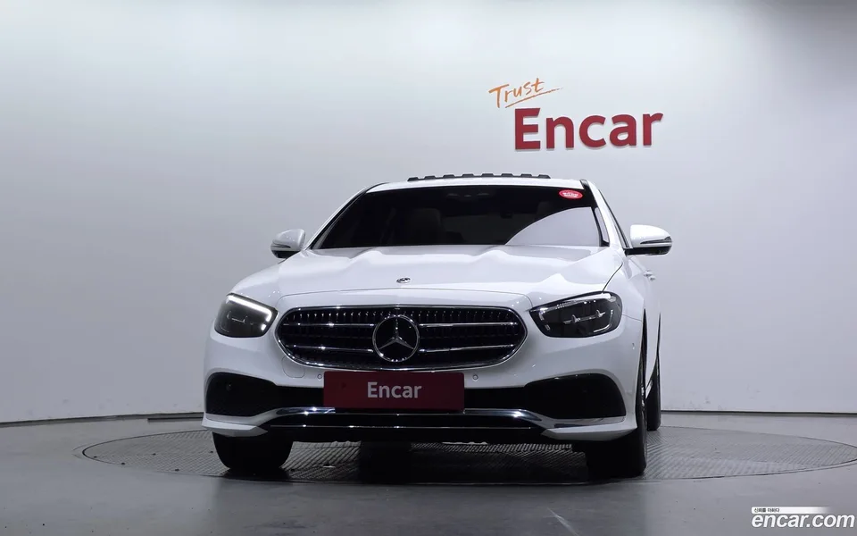 Mercedes-Benz E-Class E250 2023 — миниатюра 3