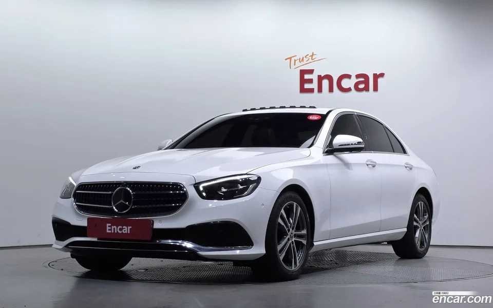 Mercedes-Benz E-Class E250 2023 — photo 1, buy with delivery to Moscow