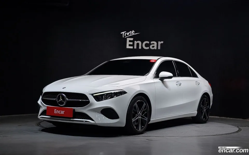 Mercedes-Benz A-Class A220 2025 — фото 1, купить с доставкой в Москву