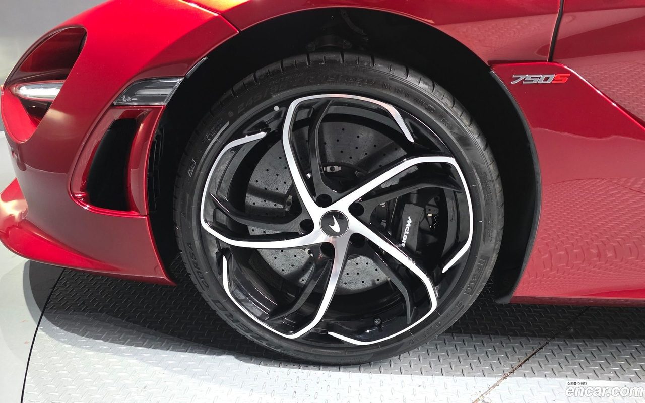 McLaren 750S 2024 — 5