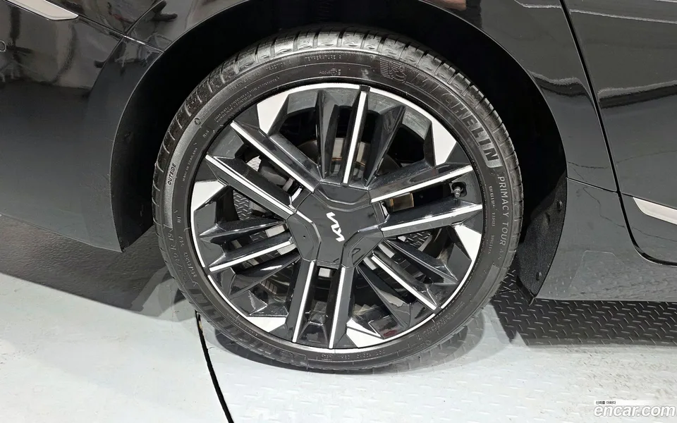 Kia K8 Hybrid 2025 — thumbnail 5