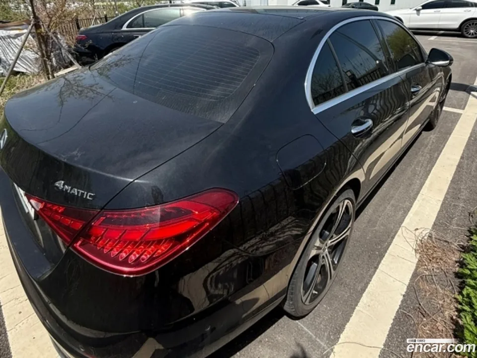 Mercedes-Benz C-Class C300 4MATIC 2023 — thumbnail 3