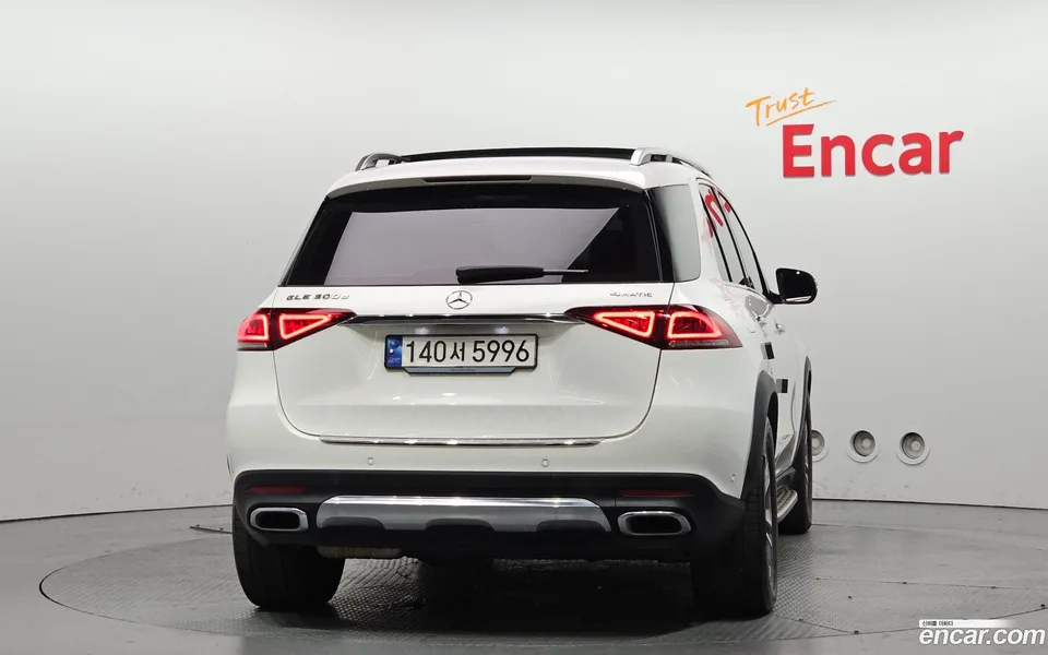 Mercedes-Benz GLE-Class GLE300d 4MATIC 2023 — thumbnail 4