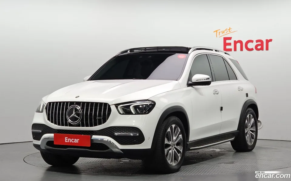 Mercedes-Benz GLE-Class GLE300d 4MATIC 2023 — photo 1, buy with delivery to Moscow
