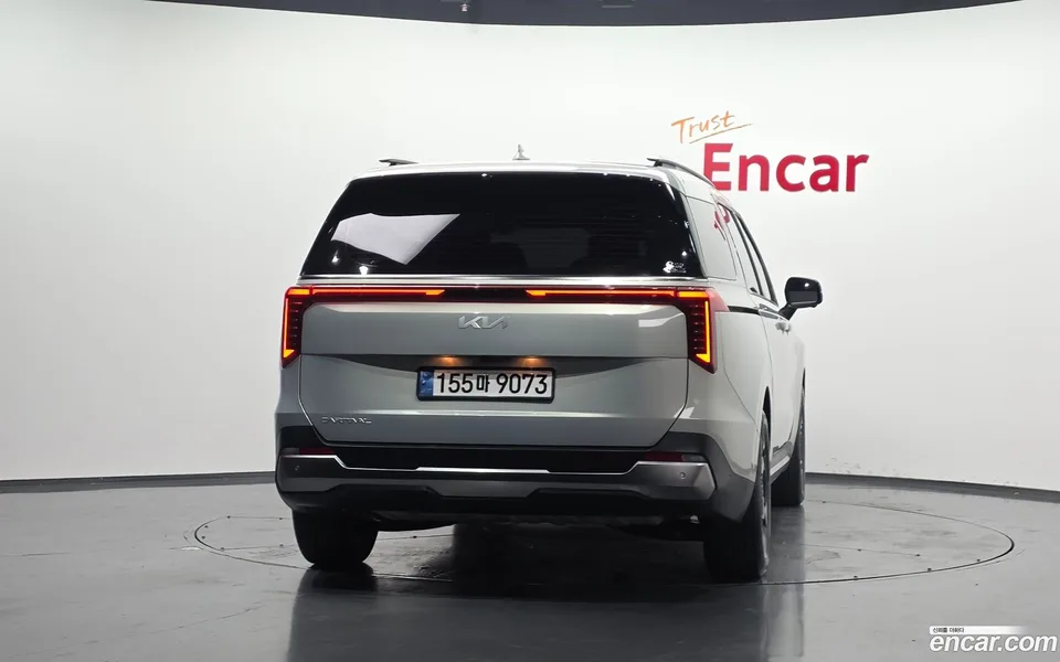 Kia Carnival 9 2024 — thumbnail 4