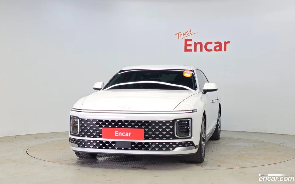 Hyundai Grandeur 2.5 2WD 2023 — thumbnail 3
