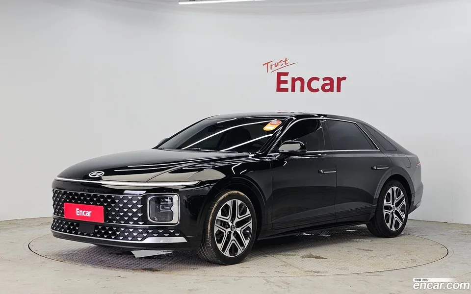 Hyundai Grandeur 2.5 2WD 2023 — photo 1, buy with delivery to Moscow