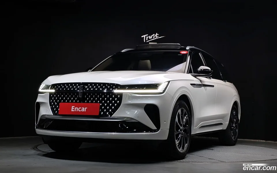 Lincoln Nautilus 2.0 AWD 2024 — photo 1, buy with delivery to Moscow