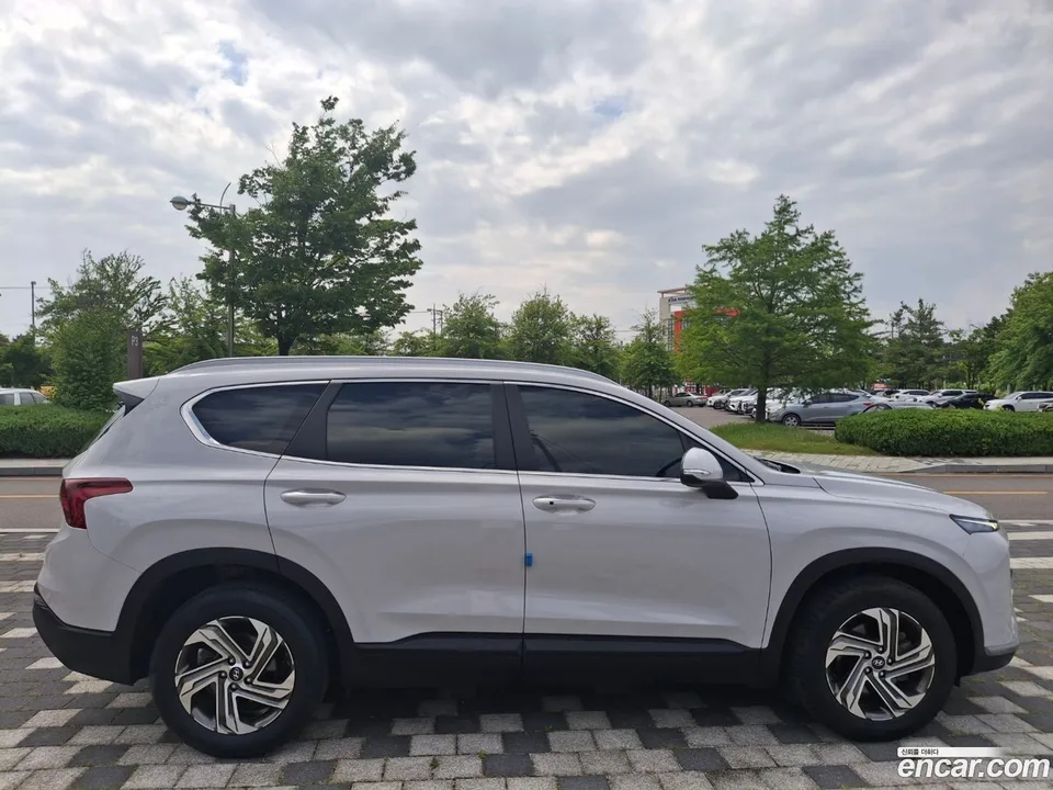 Hyundai SantaFe 2.2 2WD 2022 — thumbnail 4