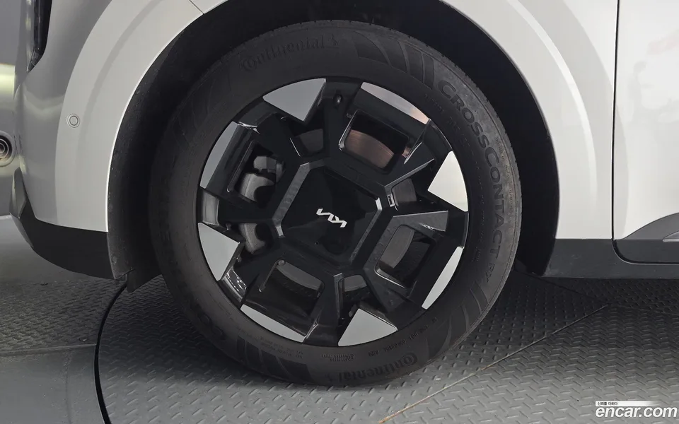 Kia Carnival 9 2024 — thumbnail 2