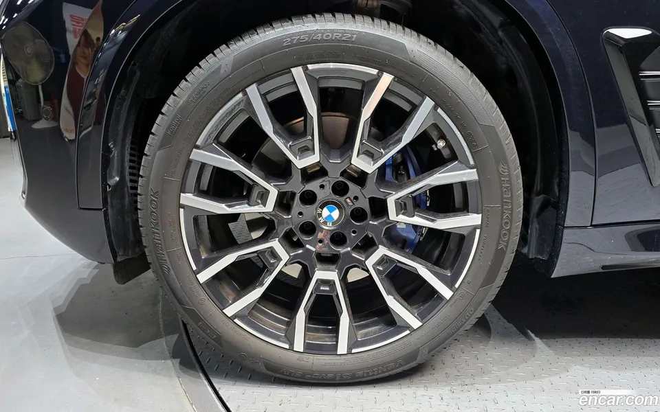 BMW X5 xDrive 40i M 2025 — thumbnail 5