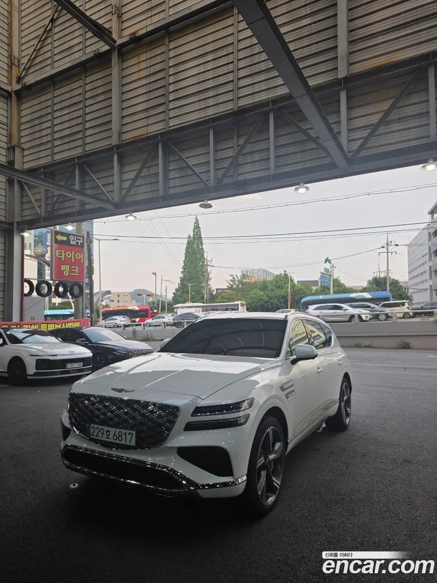 Genesis GV80 2.5T AWD 2024 — photo 1, buy with delivery to Moscow