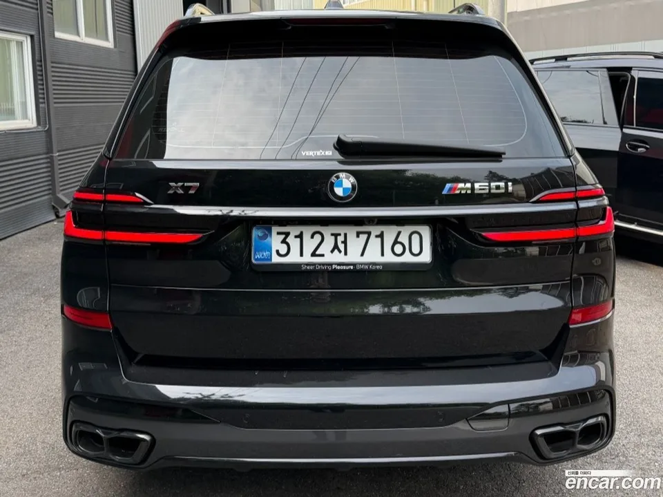 BMW X7 M60i xDrive M 6 2025 — миниатюра 4