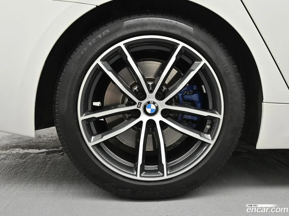 BMW 5 Series 523d xDrive M 2023 — thumbnail 5