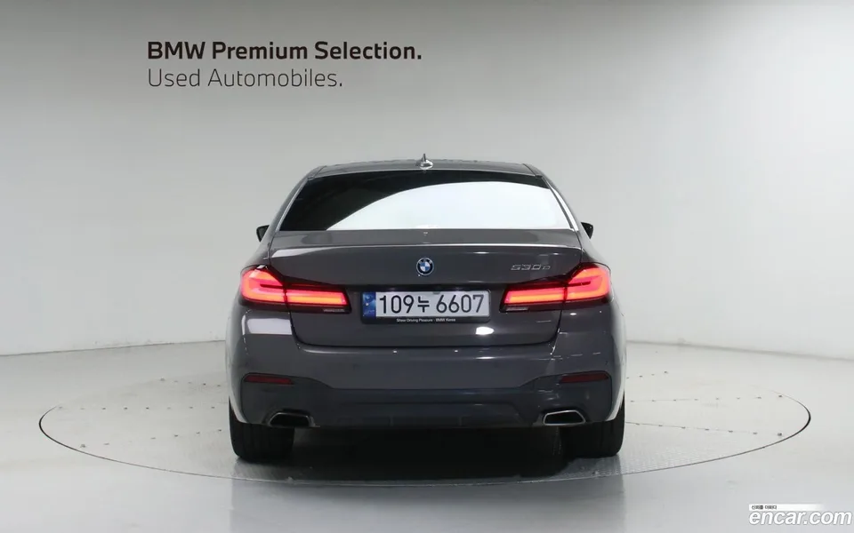 BMW 5 Series 530e M 2022 — миниатюра 4