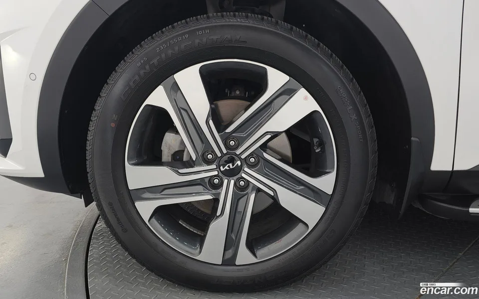 Kia Sorento HEV 1.6 2WD 2023 — thumbnail 2