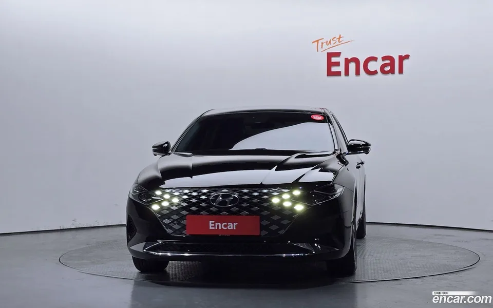 Hyundai Grandeur IG Hybrid 2022 — thumbnail 3