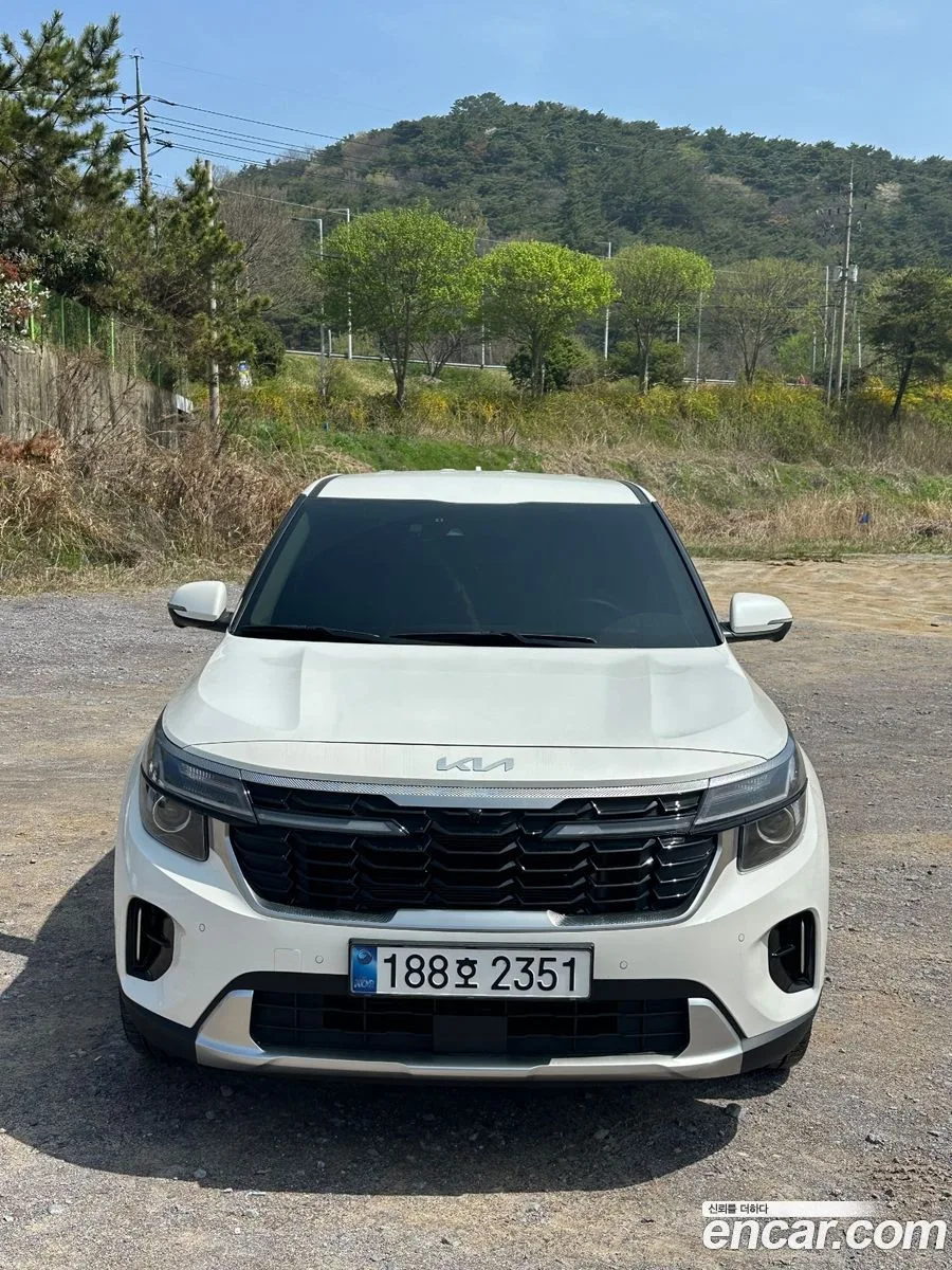 Kia Seltos 1.6 2WD 2025 — фото 1, купить с доставкой в Москву