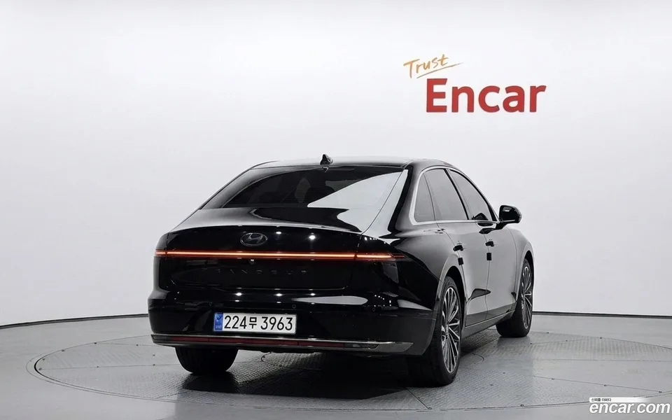 Hyundai Grandeur Hybrid 2023 — миниатюра 4