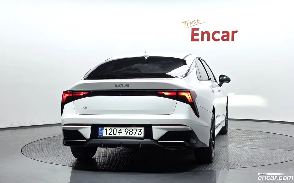 Kia K5 2.0 2024 — thumbnail 4