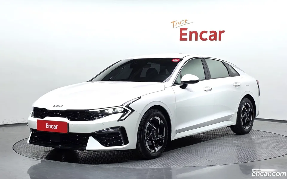 Kia K5 2.0 2024 — photo 1, buy with delivery to Moscow
