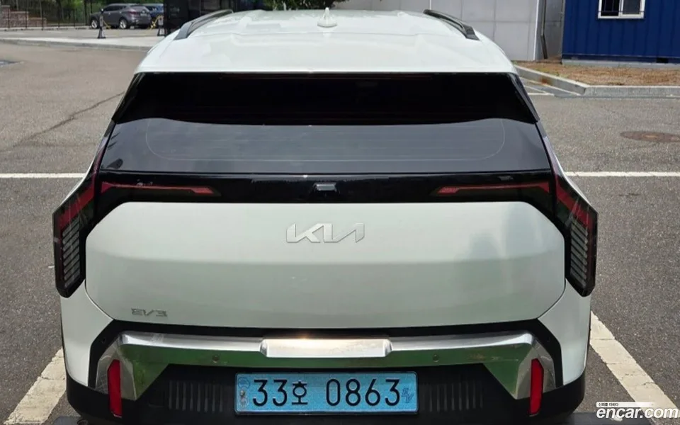 Kia EV3 2WD 2024 — thumbnail 2