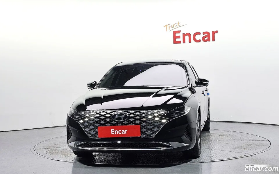 Hyundai Grandeur IG Hybrid 2022 — thumbnail 3