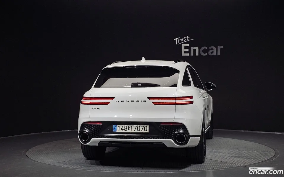 Genesis GV70 2.5T 2WD 2022 — thumbnail 4