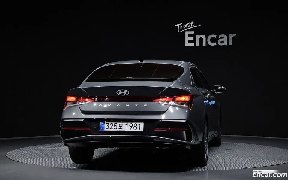 Hyundai Avante CN7 1.6 2025 — thumbnail 4