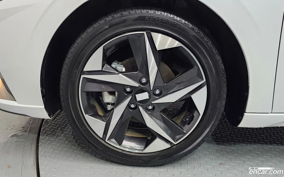 Hyundai Avante 1.6 2022 — thumbnail 2